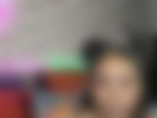 Sienna Divyne's Live Sex Cam Show