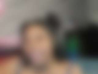 Sienna Divyne's Live Sex Cam Show