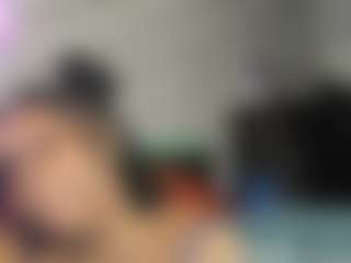 Sienna Divyne's Live Sex Cam Show