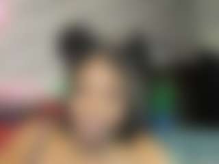 Sienna Divyne's Live Sex Cam Show