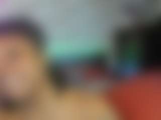 Sienna Divyne's Live Sex Cam Show