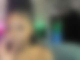 Sienna Divyne's Live Sex Cam Show