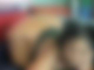 Spettacolo in cam dal vivo con Sienna Divyne - Juguetes su Camsoda