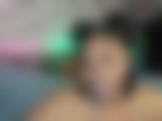 Sienna Divyne's Live Sex Cam Show