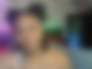 Sienna Divyne's Live Sex Cam Show