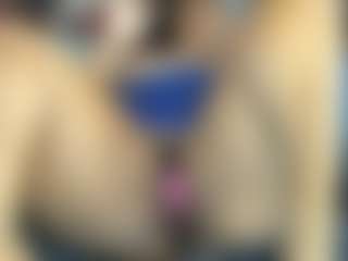 Sienna Divyne MILF webcam performer live streaming