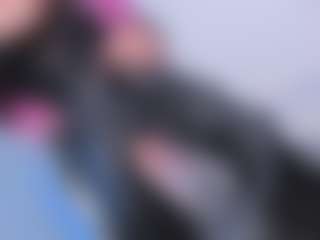 Live cam show with Ivanna Hunt - Drinking on CamwithHer