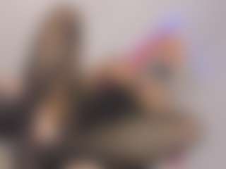 Live cam show with Ivanna Hunt - Orgasm on Livezox