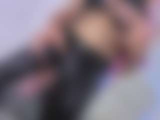 Live cam show with Ivanna Hunt - Lean on Camsoda