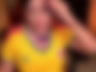 Live cam show with LisaMonroe - Teen (18+) on Hubzter Live