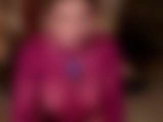 Live cam show with LisaMonroe - Brown Eyes Blonde Hair on StripNow