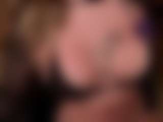 Live cam show with LisaMonroe - Blonde Hair on Camsoda