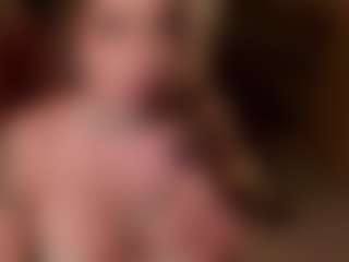 Live cam show with LisaMonroe - Solo on CSO-WL