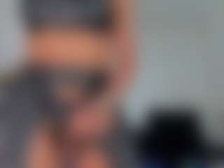 ValeryMagic-ts's Live Sex Cam Show