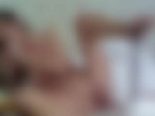 Caroll Ass MILF webcam performer live streaming