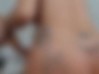 Live-Cam-Show mit Caroll Ass - Tattoos auf Camsoda