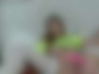 Live cam show with Caroll Ass - Skinny MILF on Camsoda