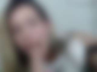 Caroll Ass MILF webcam performer live streaming