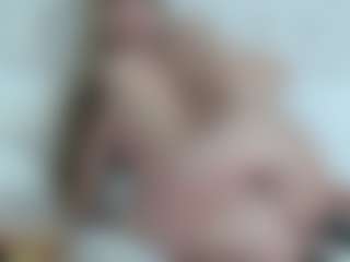 Live cam show with Caroll Ass - Brown Hair on Hubzter Live