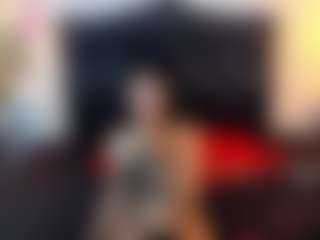 Live cam show with LinnaStar - Interactivetoy on Hubzter Live