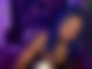 bluuxhoneyy's Live Sex Cam Show