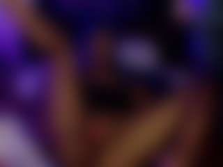 bluuxhoneyy's Live Sex Cam Show
