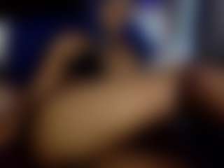 bluuxhoneyy's Live Sex Cam Show