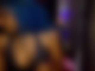 bluuxhoneyy's Live Sex Cam Show