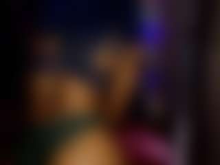 bluuxhoneyy's Live Sex Cam Show