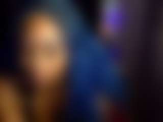 bluuxhoneyy's Live Sex Cam Show