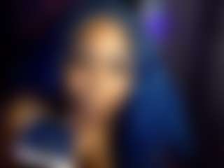 bluuxhoneyy's Live Sex Cam Show