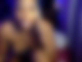 bluuxhoneyy's Live Sex Cam Show