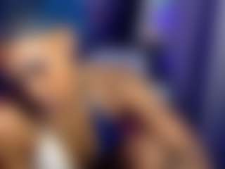 bluuxhoneyy's Live Sex Cam Show