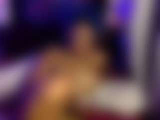bluuxhoneyy's Live Sex Cam Show
