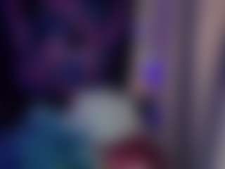 bluuxhoneyy's Live Sex Cam Show