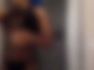 bluuxhoneyy's Live Sex Cam Show