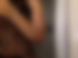 bluuxhoneyy's Live Sex Cam Show