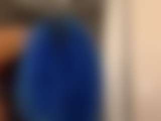 bluuxhoneyy's Live Sex Cam Show