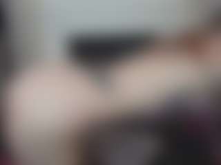 Live cam show with Amy Goth - Teen (18+) on livesuperchat.net