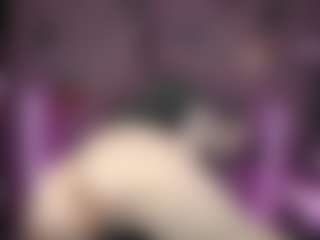Live cam show with Amy Goth - Blonde Hair Petite on sexylive.show