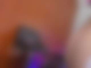 Camila Martinez's Live Sex Cam Show