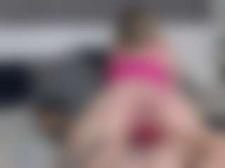 Live cam show with BangHotties - Lesbian on SxyPornLive