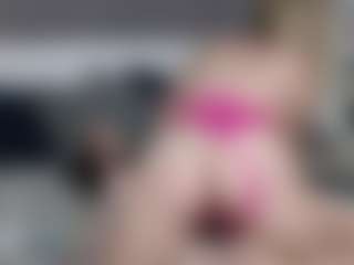 Live cam show with BangHotties - Strapon on TeamSkeetLive
