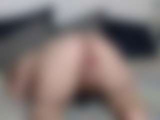 Show en direct avec BangHotties - Strapon sur Camsoda