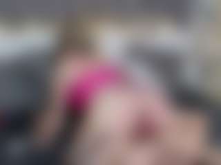 Live cam show with BangHotties - Lesbian on CamSodaAdn