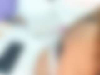 Live cam show with Cock Pleaser - Twerk on Gym Cam Girls