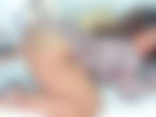 Live cam show with Cock Pleaser - Natural on Milfs Live