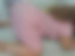 Live cam show with Cock Pleaser - Shaved Pussy Brown Hair on makecum.org