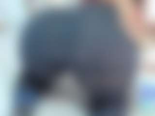 Live cam show with Cock Pleaser - Striptease on 1on1-livenow
