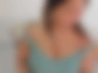 Live cam show with Cock Pleaser - Ebony Blowjob on SinfulBabes